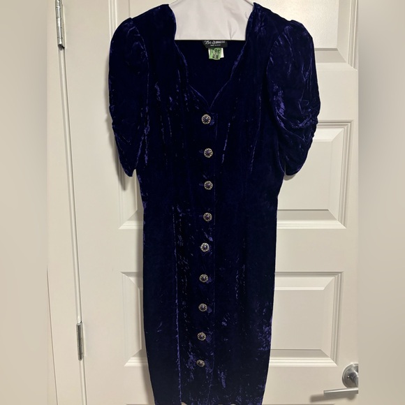 Vintage Dress - Picture 1 of 3